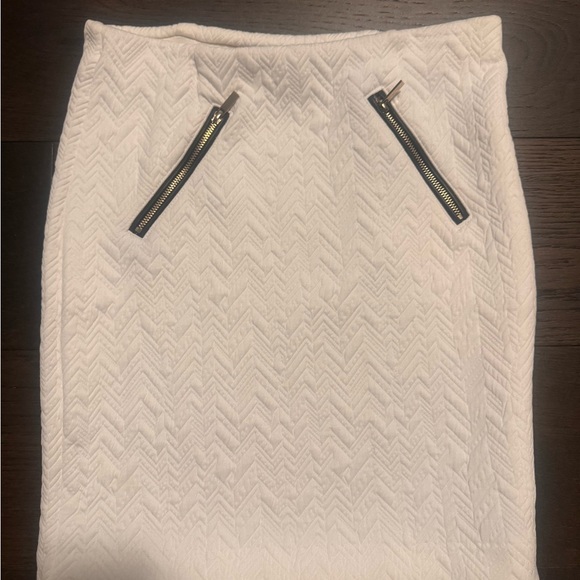 Xs dynamite new skirt - Picture 5 of 5